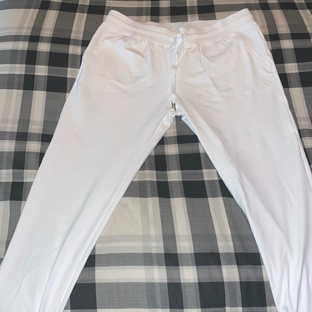 White zyia active unwind joggers xl